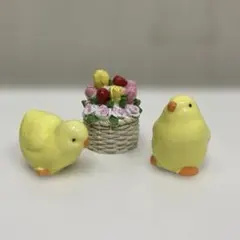 イースター　ミニひよこと花籠のオブジェ　ナチュラルキッチン　セリア