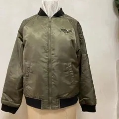 リバーシブルジャンパー