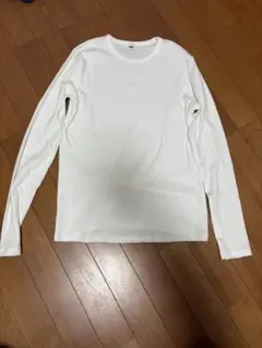 ユニクロ　ホワイト 長袖 Tシャツ Lサイズ