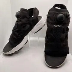 ✨Reebok リーボック✨インスタポンプフューリーサンダル　ブラック　24cmのサムネイル