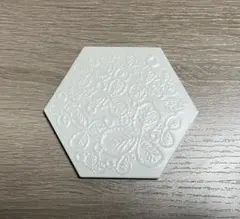 ミナペルホネン　タイル　sometimes lucky tile ホワイトのサムネイル