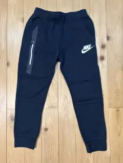 ナイキ、スウェットパンツのサムネイル