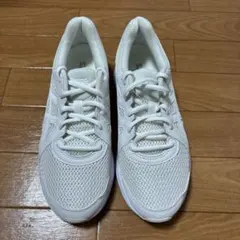 ASICS ホワイト スニーカーのサムネイル