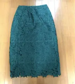 AG by aquagirl エージーバイアクアガール 総レーススカート　緑