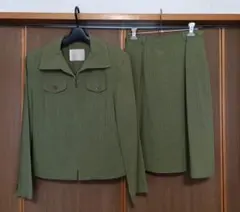 S.T.M.B. 若草色のスーツ　入学式