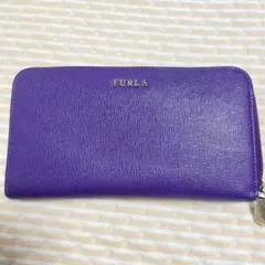美品　FURLA パープル 長財布