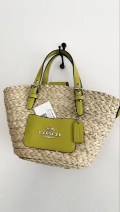 新品COACH かごバッグ ストローバッグ ライムグリーンのサムネイル