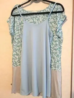 ※ＥＢＯＮＹＩＶＯＲＹ 水色花柄半袖チュニック 美品　Ｍのサムネイル