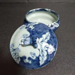 有田焼　限定品　超希少な陶祥窯　白と青の花柄陶器皿2枚セット4品 有田焼 限定品 超希少な陶祥窯 白と青の花柄陶器皿2枚セット4品