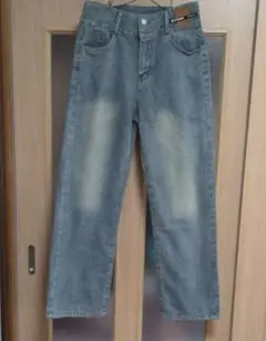 グレー ストレートデニムパンツ フェード加工