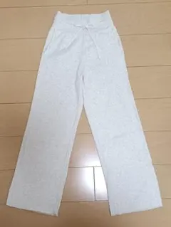 【UNIQLO】ウォッシャブルリブニットパンツ