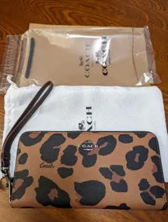Coachコーチ長財布　アウトレット品　新品未使用