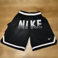 NIKE ブラック バスケットボールパンツ