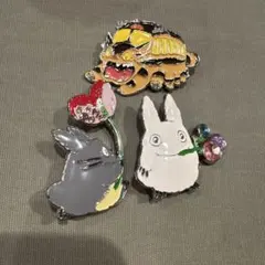 となりのトトロ　ジブリがいっぱい　メタルブローチ　ネコバス　トトロ　小トトロ