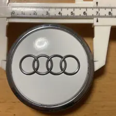 Audi アウディ アルミホイール　センターキャップのサムネイル