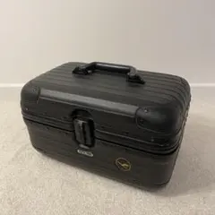 リモワ ルフトハンザ Black Classicビューティケース マットブラック 2025年最新】リモワ ルフトハンザ クラシックの人気アイテム - メルカリ