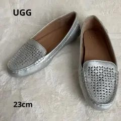 UGG アグ シルバー メタリック パンチング モカシン 23cm フラット