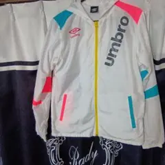 umbro フード付きナイロンジャケット　男女兼用