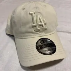 LA 9TWENTY ベージュキャップ サイズ調整可能
