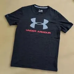 m*o様 新品未着用　Under Armour MD Loose Tシャツ ダー
