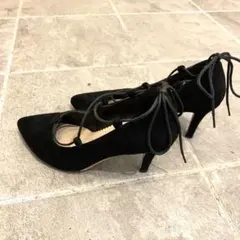 黒 スエード 編み上げ　ハイヒール　パンプス