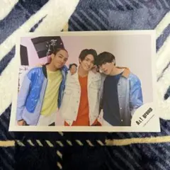 Aぇ! group 公式写真⑴⑶