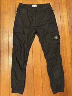 【国内正規品】定価7万超 STONE ISLAND カーゴパンツ W31 極美品のサムネイル