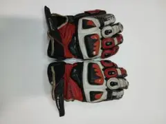 TAICHIバイクグローブ 赤と黒 プロテクター付き