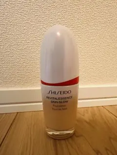 SHISEIDOエッセンススキングロウファンデーション240