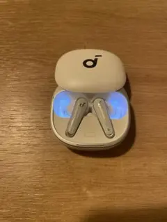 Soundcore Liberty 4 クラウドホワイト