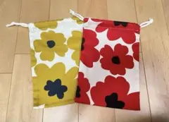 給食袋　巾着　小物入れ　二枚セット　ハンドメイド　コップ袋　花柄　赤　黄色