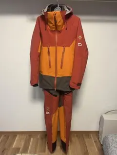 TEAM DESCENTE選手用スキーウェア3点セット188,500円相当