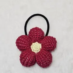 ハンドメイド　ぷっくりお花　ヘアゴム　赤