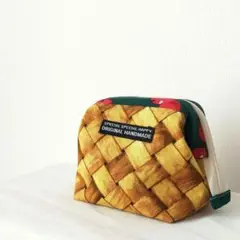 【9/30までセール】　ハンドメイド　ワイヤーポーチ　Ｓサイズ