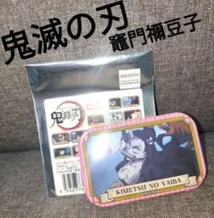 鬼滅の刃トレーディングスクエア缶バッジ　竈門ねずこ