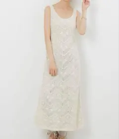 Rouge vif 透かし柄ニットワンピース アイボリー ロングワンピースのサムネイル