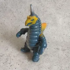 バンダイ旧ウルトラ怪獣シリーズ ネロンガ 1983年製JAPANソフビ13cm