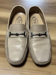 TOD'S トッズ ドライビング シューズ ベージュ レザーのサムネイル
