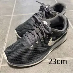 Nike グレー メッシュ スニーカー 23cmのサムネイル