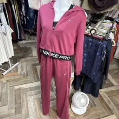 NIKE PRO セットアップ ピンク ジップアップパーカー