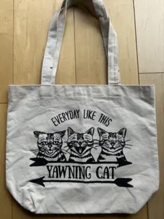 猫　キャンバストートバッグ
