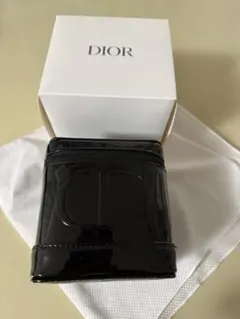 Dior ノベルティ黒エナメルバニティポーチ