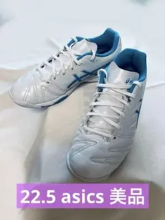 美品 asics トレーニングシューズ 22.5のサムネイル