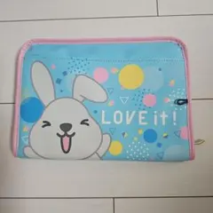 ラヴィット　マルチケース