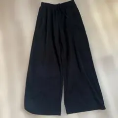黒 ワイドパンツ ゴムウエスト　UNIQLO