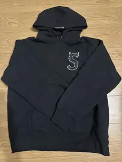 2025年最新】sロゴ supreme パーカーの人気アイテム - メルカリ