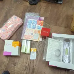 【未使用】エビス化粧品(EBiS) 超音波美顔器 ツインエレナイザープレミアムのサムネイル