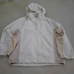 UNIQLO　ポケッタブルパーカー　150