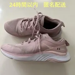 値下げ UNDER ARMOUR スニーカー　24cmのサムネイル