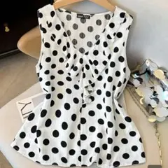 新品未使用　SHEINドットノースリーブ